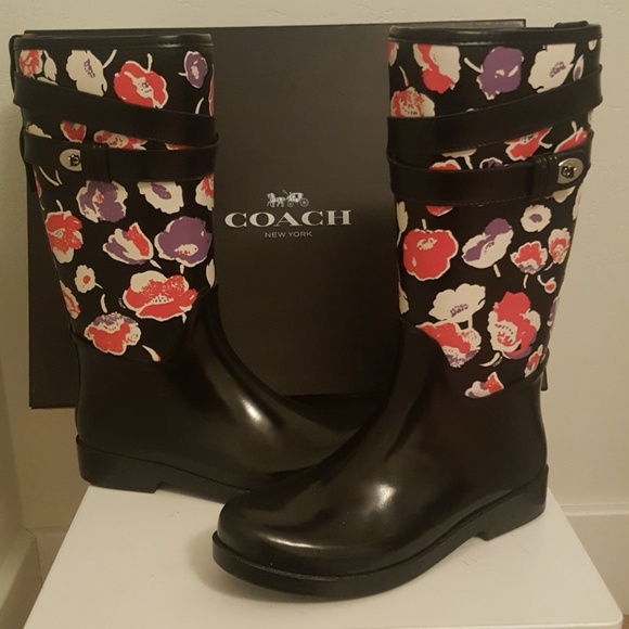 Coach Shoes - 💕🌟HP🌟💕 Coach Trisha II Floral Rain Boots